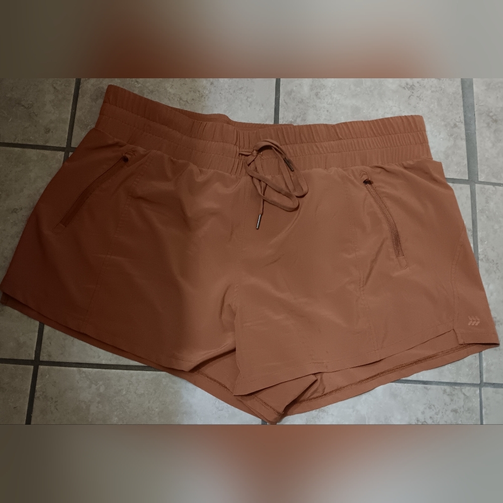 All motion XXL short